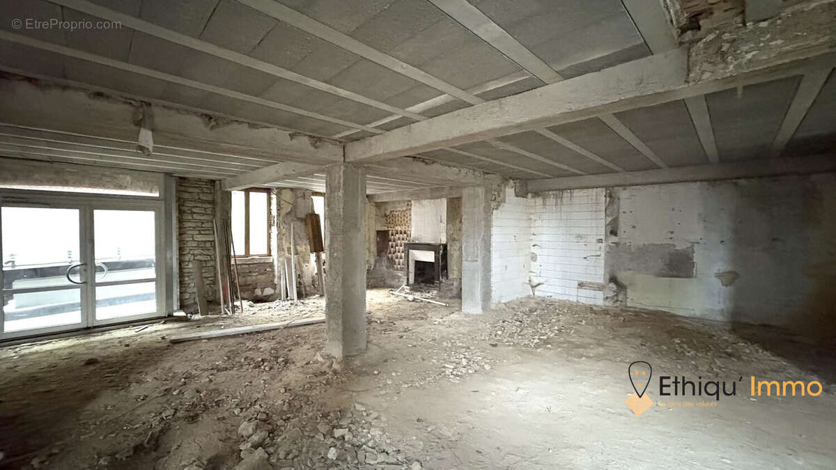 Maison à VENDEUVRE-SUR-BARSE