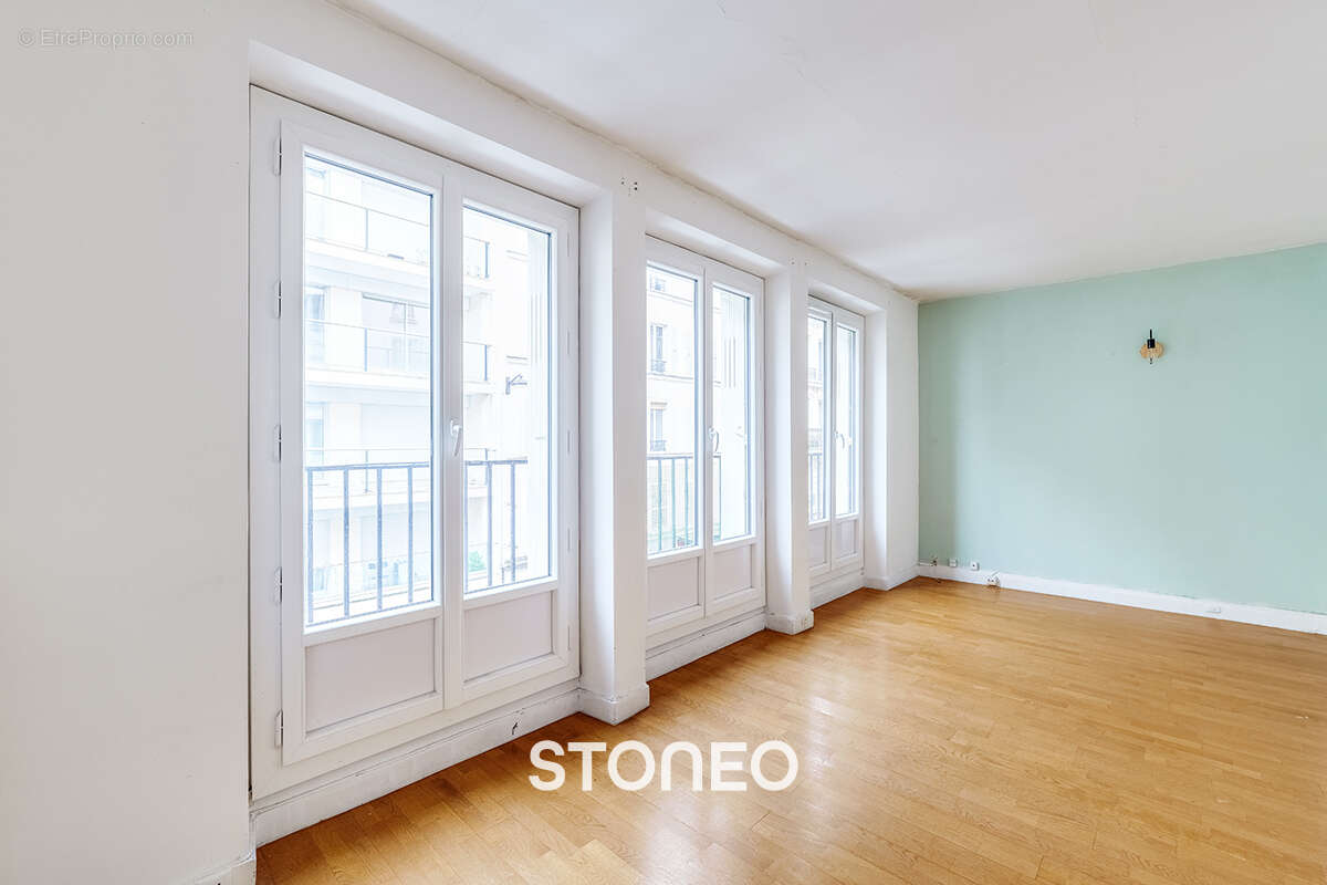 Appartement à PARIS-7E