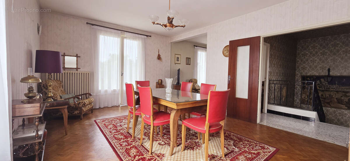 Maison à PONT-DU-CHATEAU