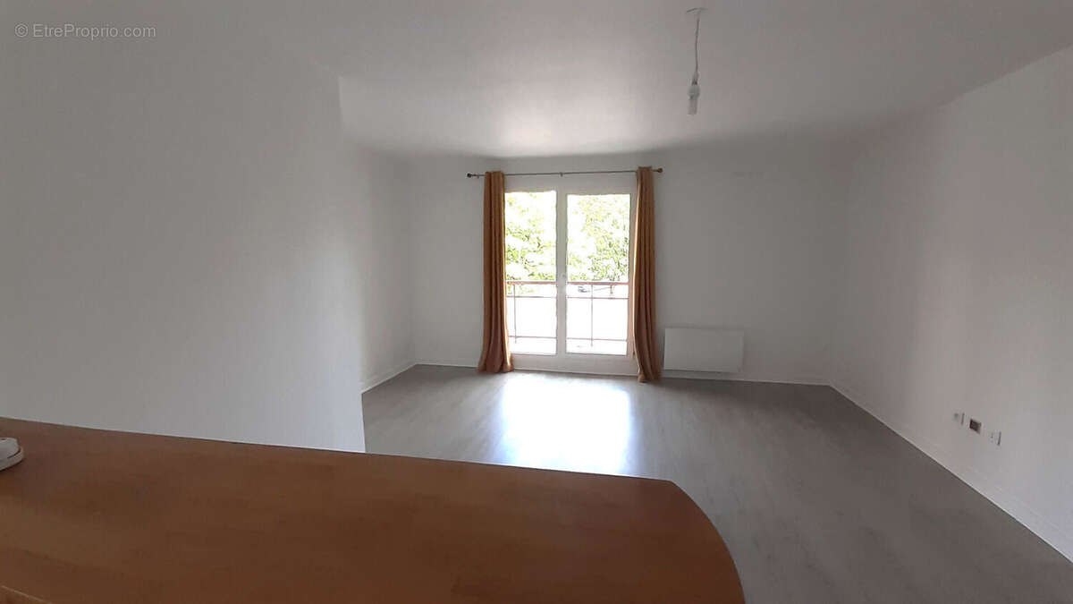 Brest rive gauche , T3 de 63 m² avec balcon dans résidence sénior. - photo 2