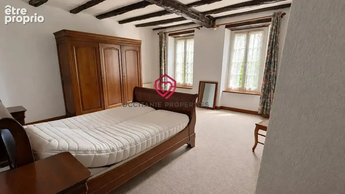 Maison en pierre avec bergerie sur 10 hectares – Vue campagne, sans voisin proche - photo 7