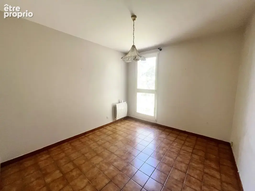 Centre Bernis, Villa plain pied 3 chambres et garage - photo 6