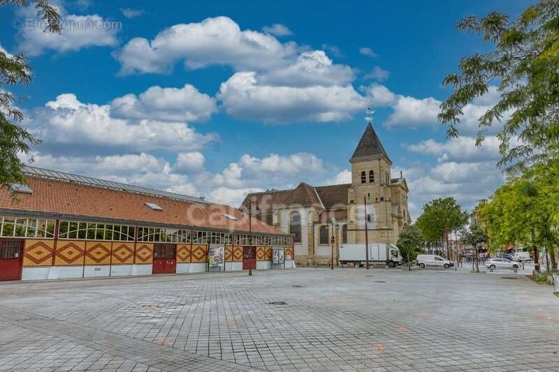 Appartement à GENNEVILLIERS