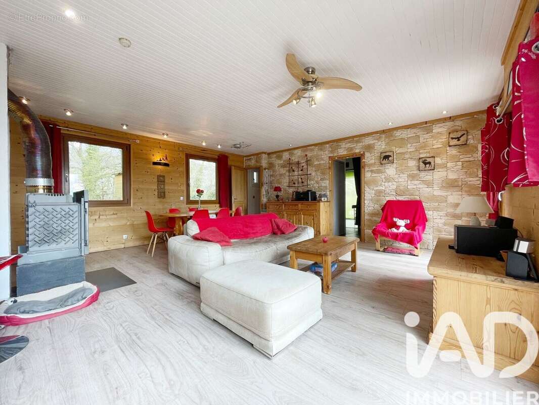 Photo 2 - Maison à SAINT-GENIX-SUR-GUIERS