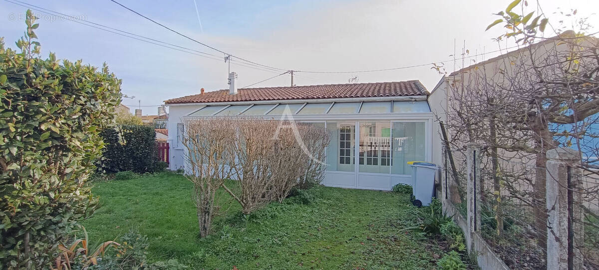 Maison à PORT-DES-BARQUES