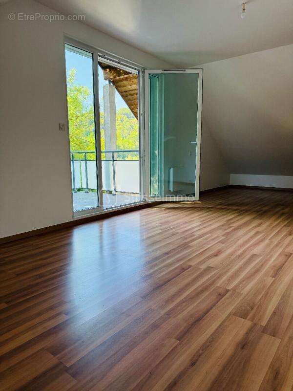 Maison  de plain- pied 110 m2 Carrez / 137 m2 au total - photo 5