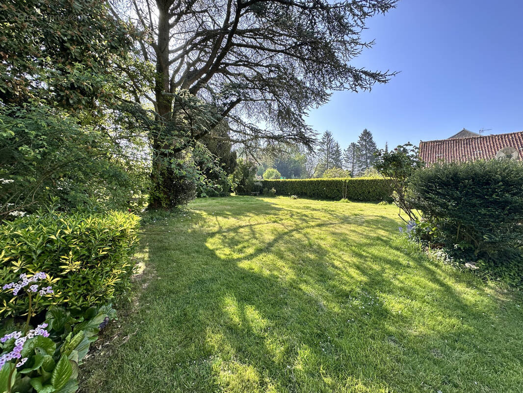 Maison à BERNAVILLE