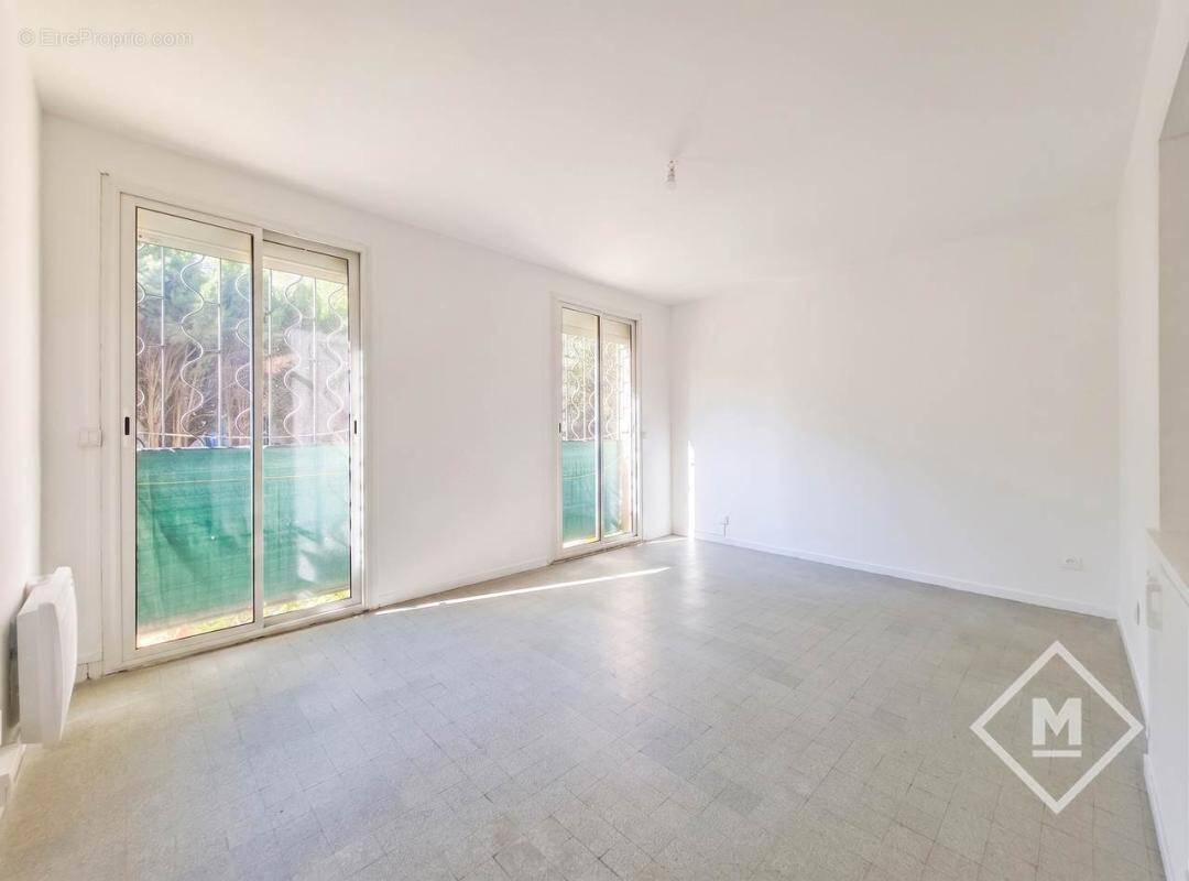 Appartement à MARSEILLE-9E