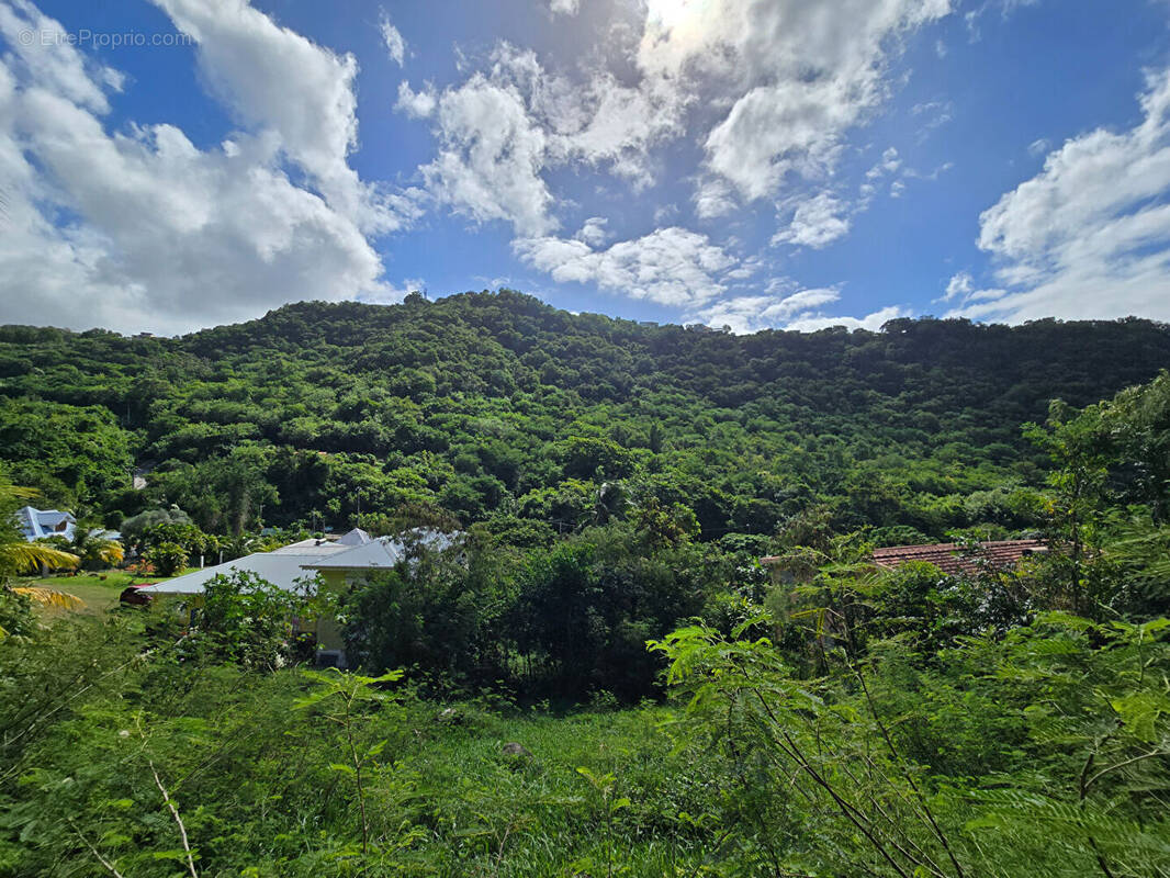 Terrain à CASE-PILOTE
