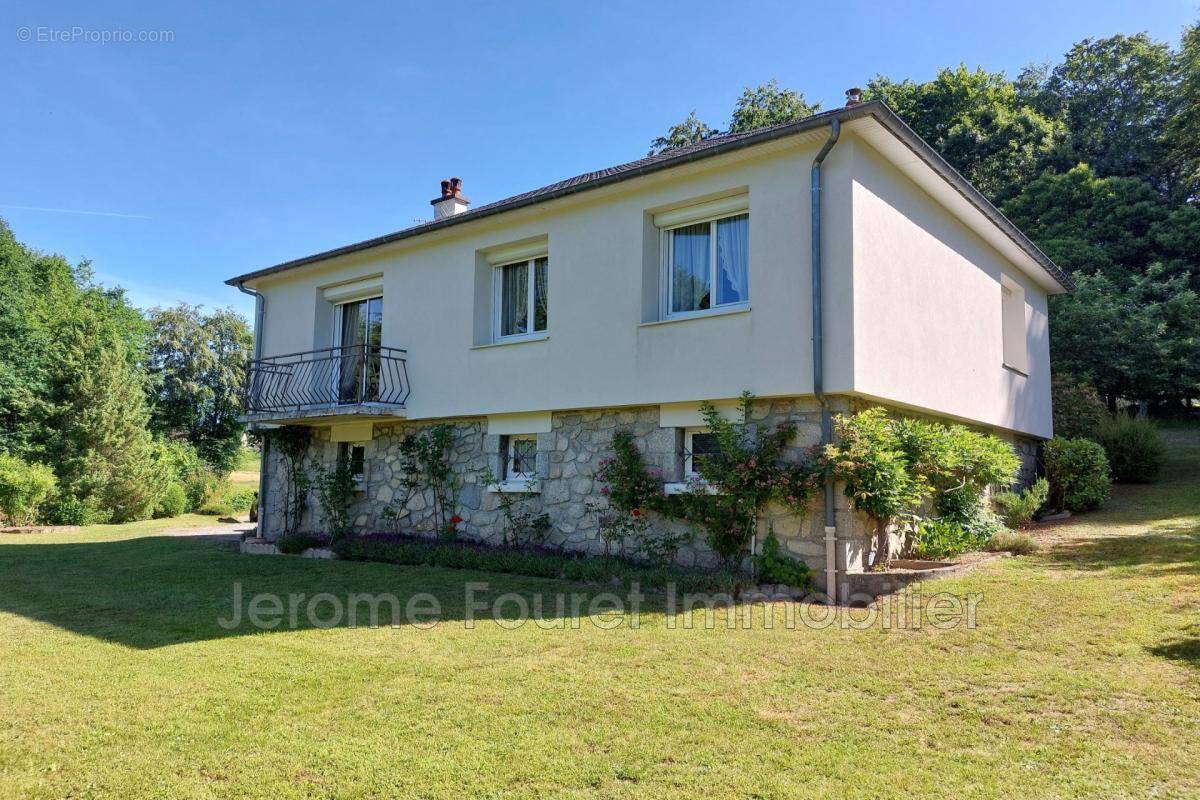 Maison à USSEL