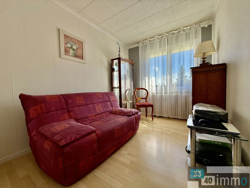 Maison 110 m2 4 chambres a salles - photo 8