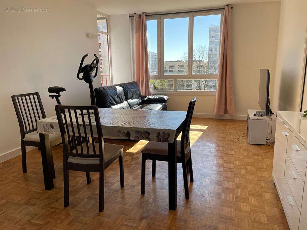 4 pièces en double exposition à Meudon-la-Forêt (92360) , rue de Woluwé Saint Lambert. - photo 17