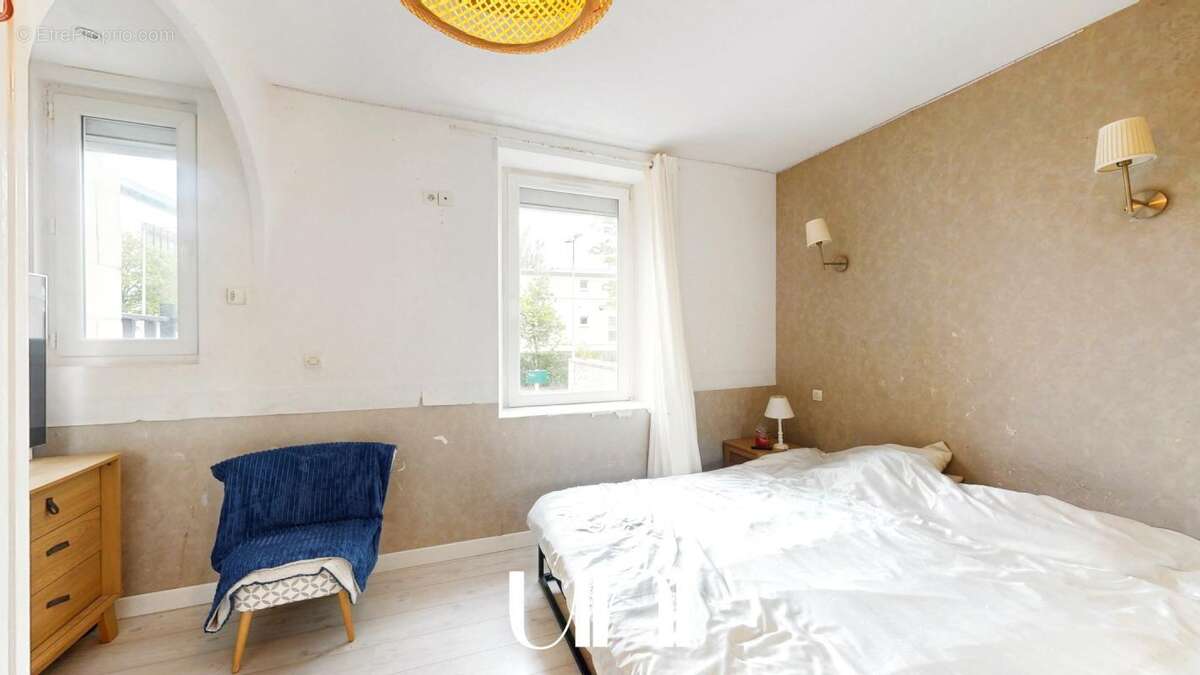 Maison à CORMELLES-LE-ROYAL