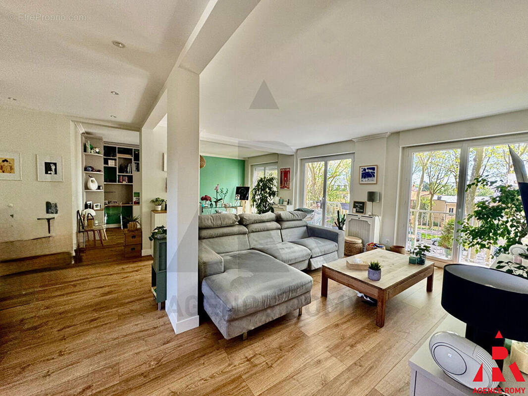 Appartement à VERSAILLES
