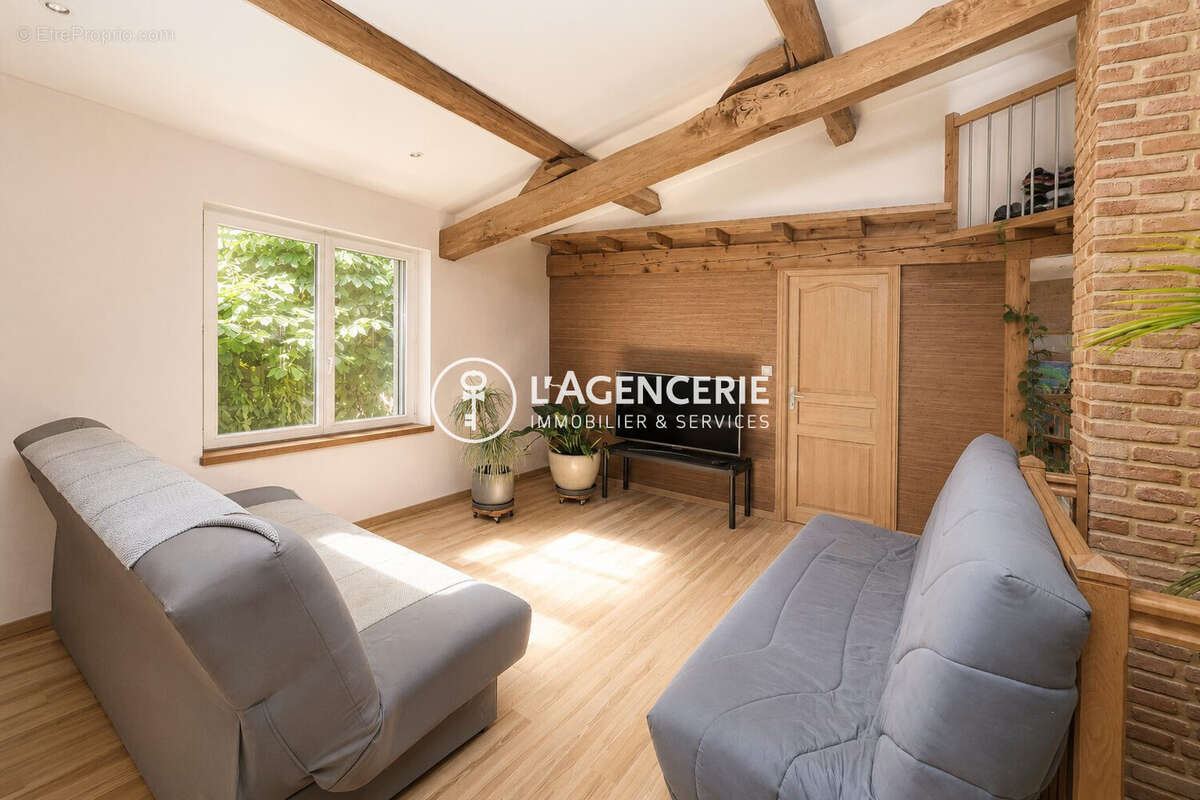 Maison à LAGRAVE