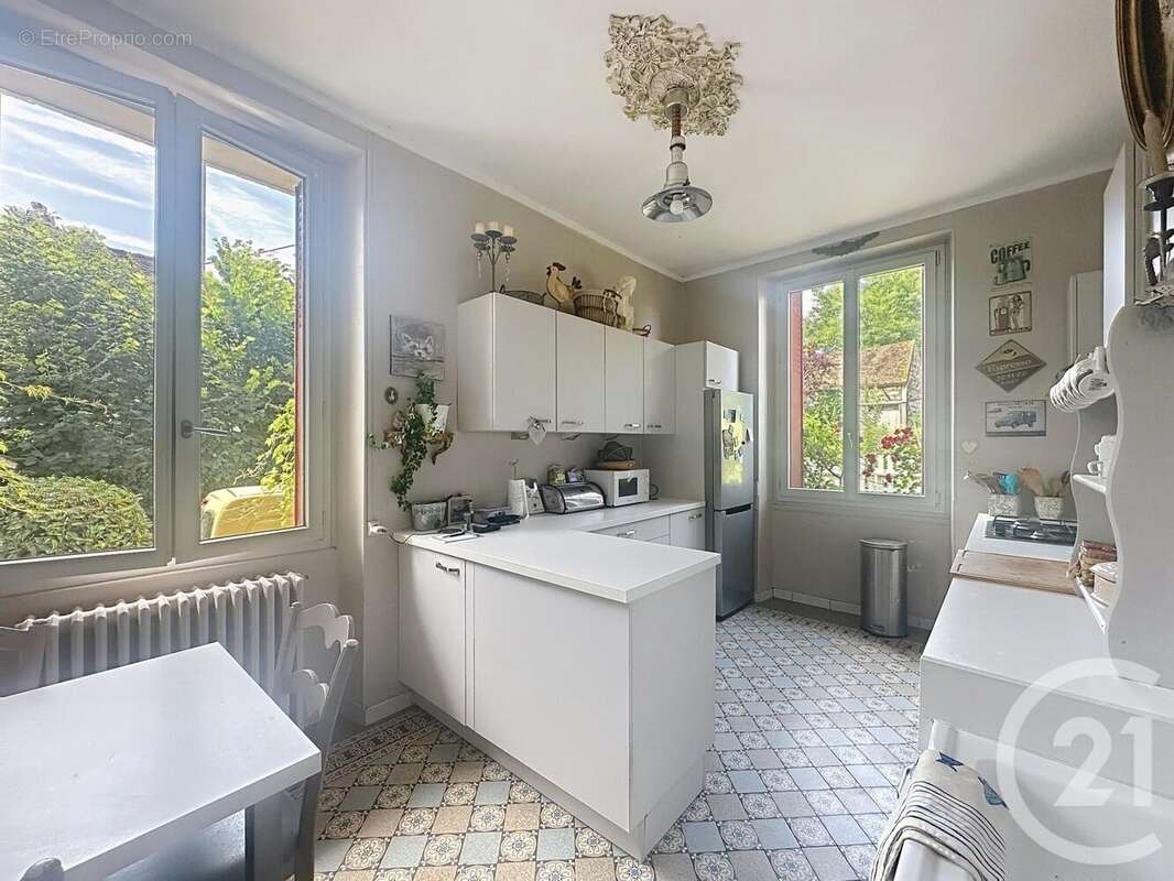 Maison 121 m² à Vallery  - photo 7