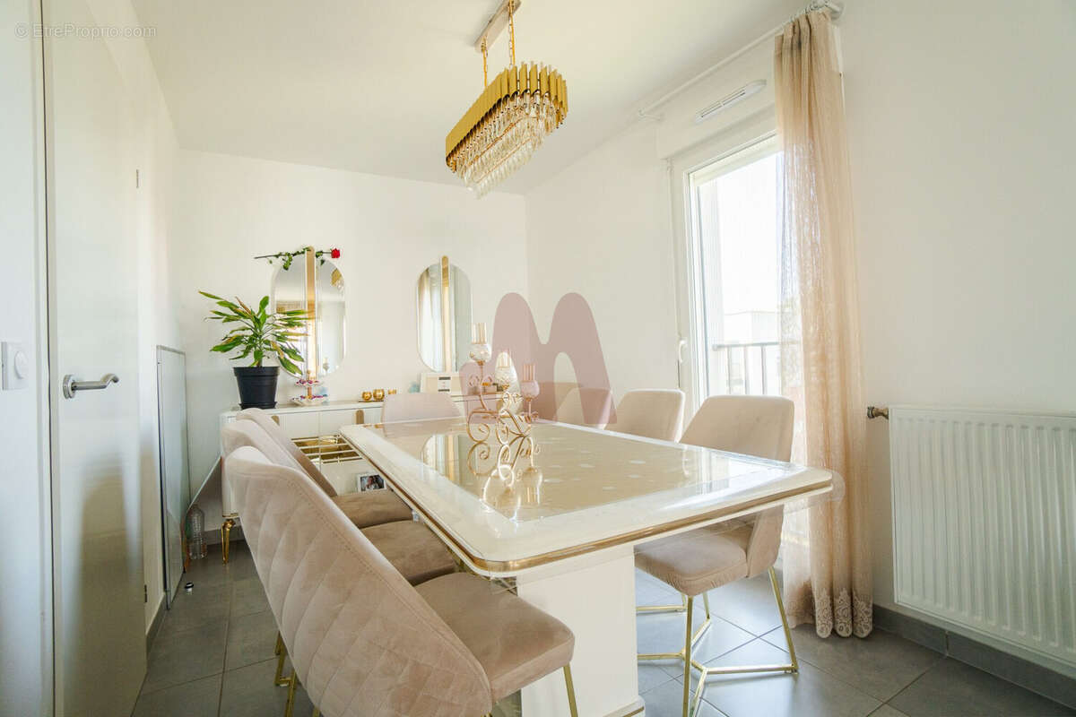 Appartement à VAULX-EN-VELIN
