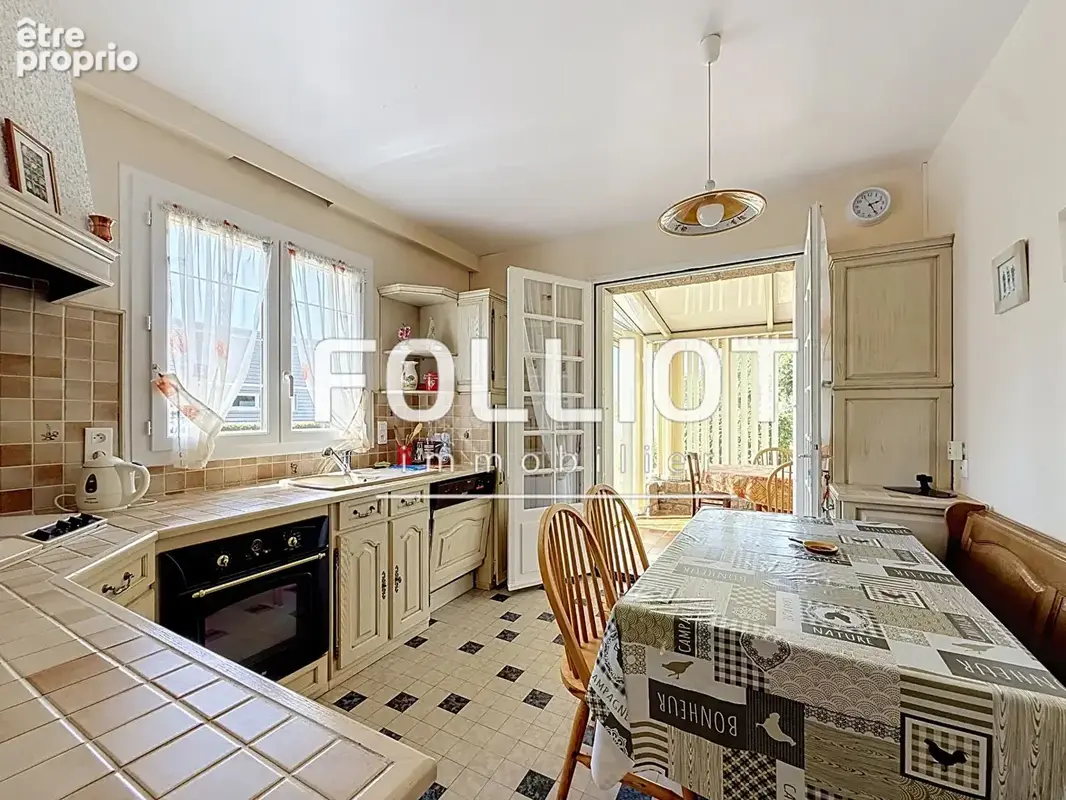 Maison familiale 5 pièces à vendre à Saint-Pair-sur-Mer - Confort et tranquillité - photo 11