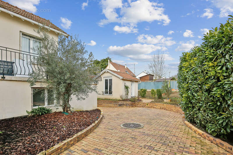 Maison à SAINT-BRICE-SOUS-FORET