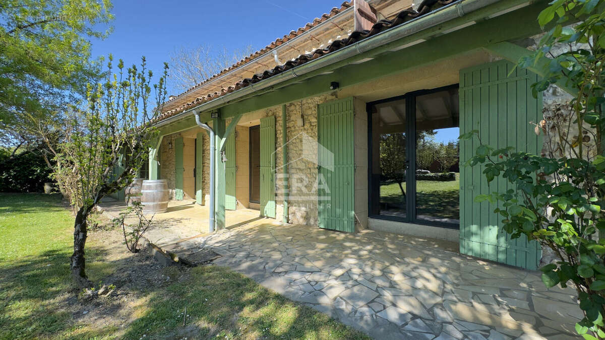Maison à FOUGUEYROLLES