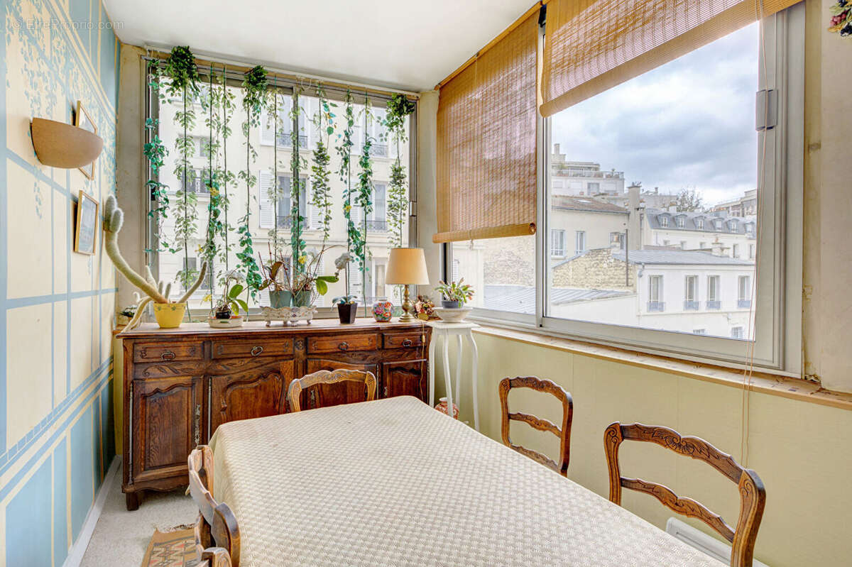 Appartement à PARIS-12E