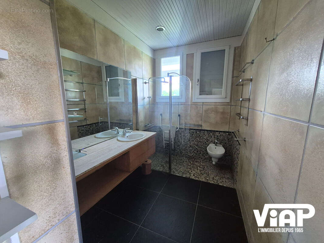 Maison à SAINT-JUNIEN