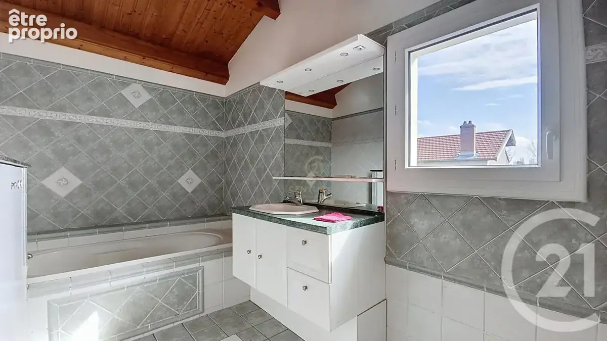 Maison 100 m² à Feyzin  - photo 17