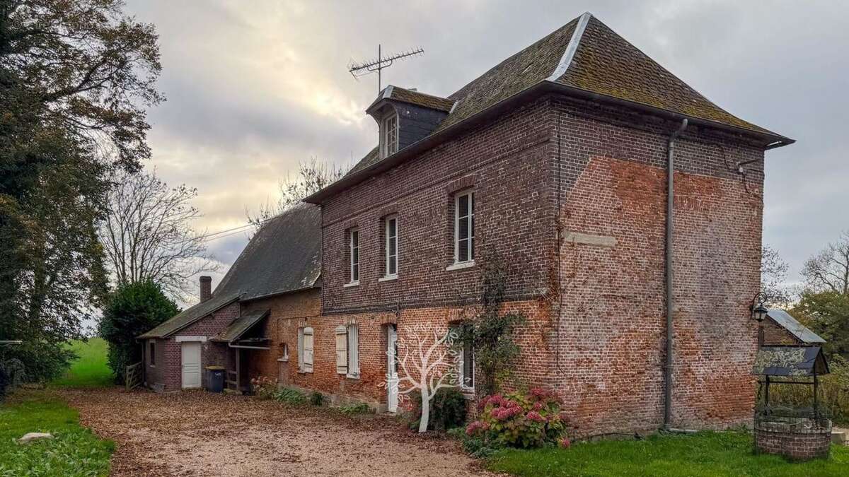Maison à FRESQUIENNES