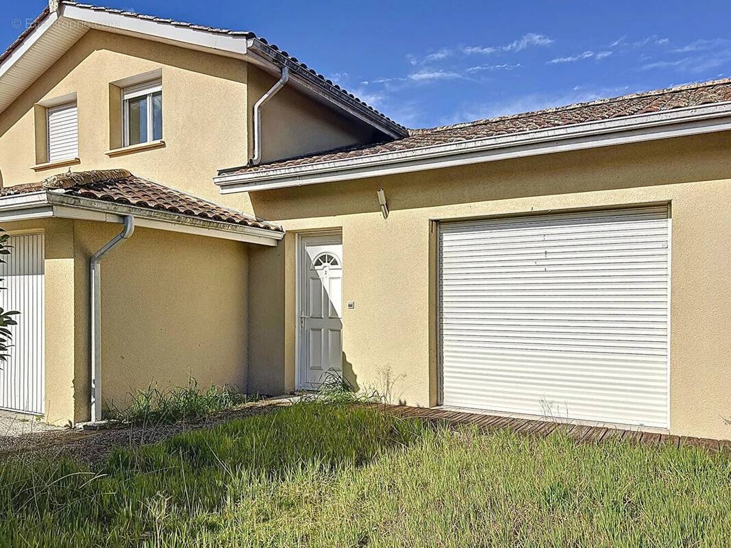 Maison à PARENTIS-EN-BORN