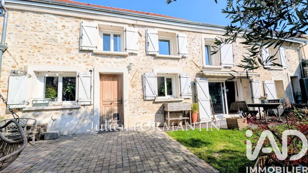 Photo 2 - Maison à ESBLY