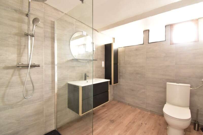 Appartement à VOLONNE