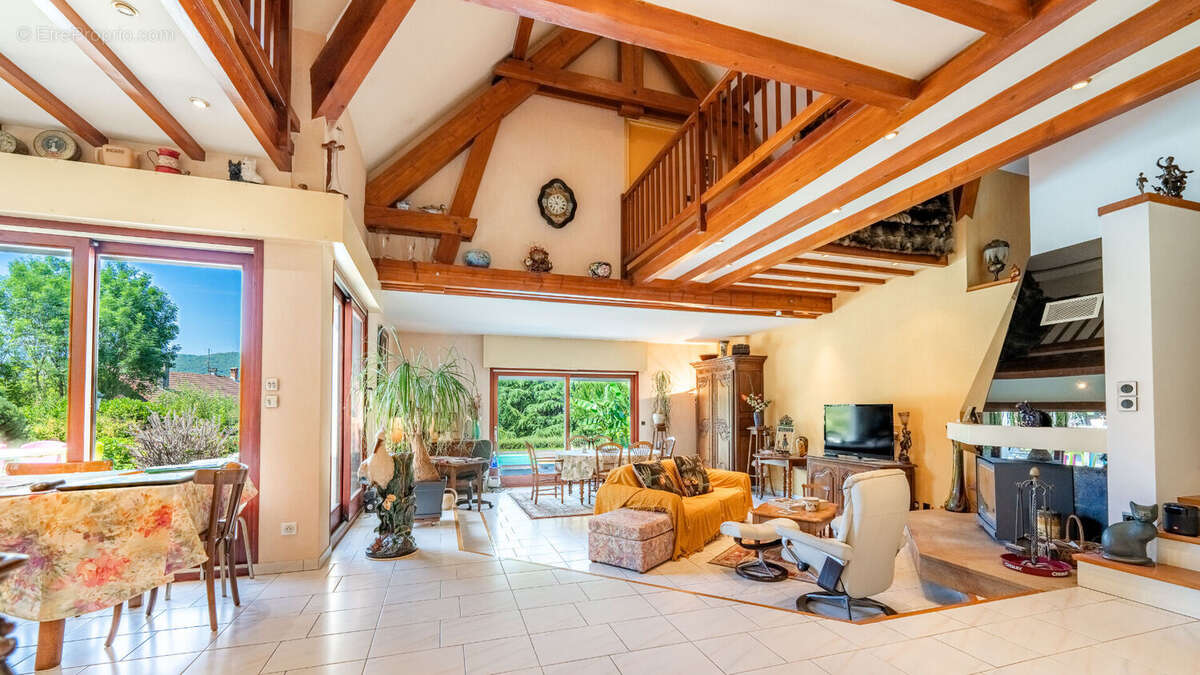 Grésy-sur-Aix - Villa familiale avec piscine sur terrain de 2 390 m² - photo 7