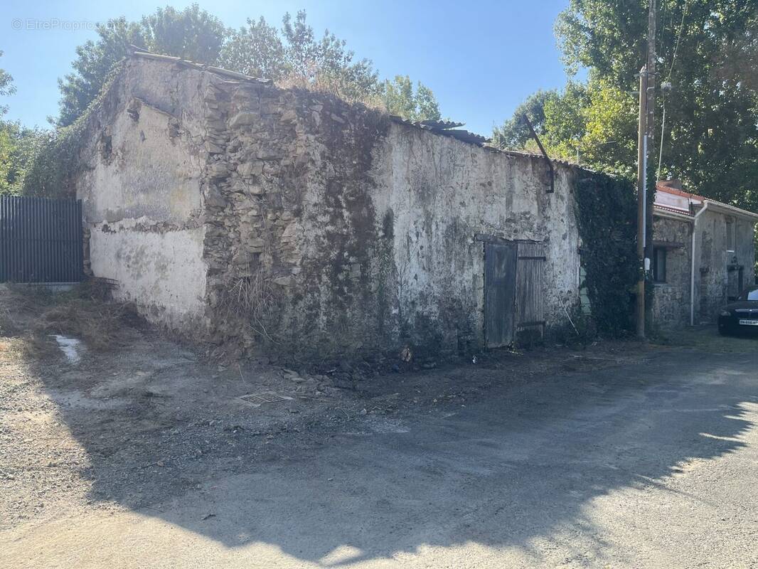 Appartement à SAINT-LUMINE-DE-COUTAIS