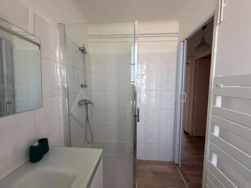 Appartement 63 m² à Arles  - photo 5
