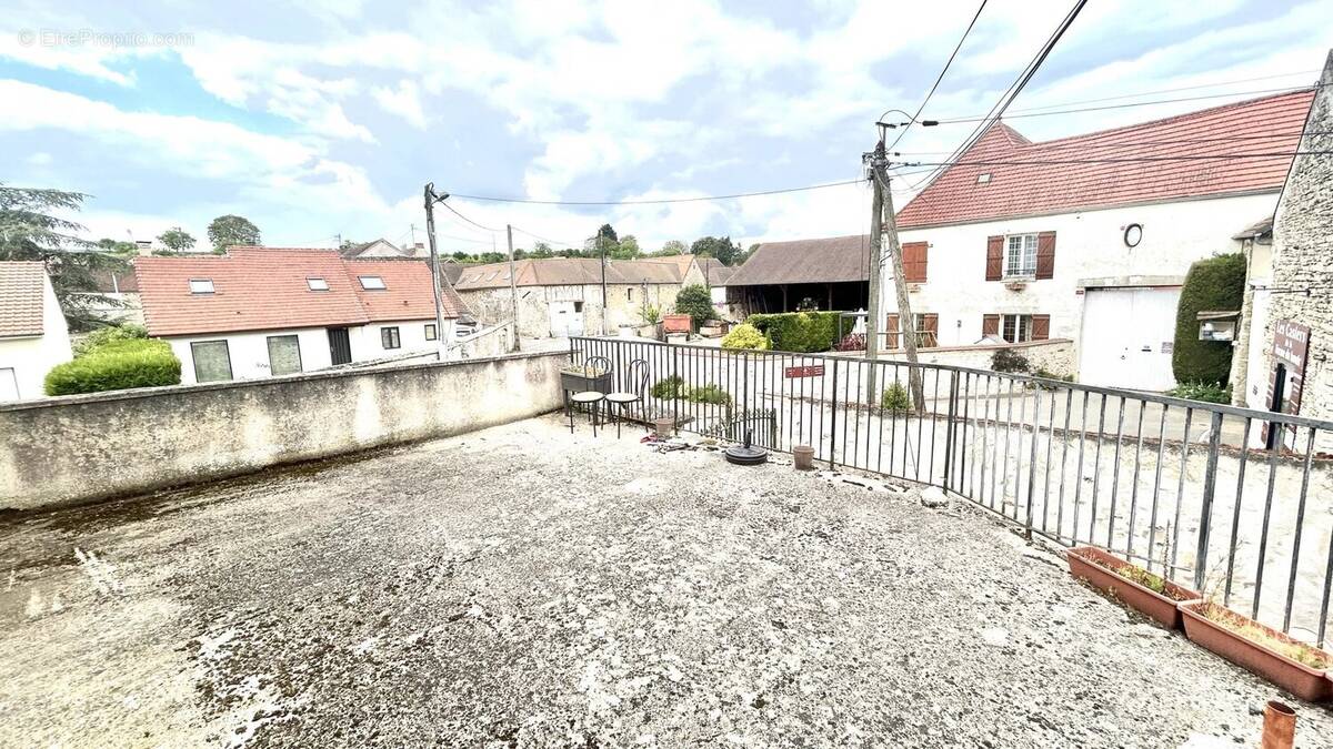 Appartement à EPONE