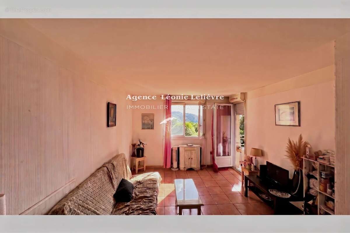 Appartement à LES ISSAMBRES