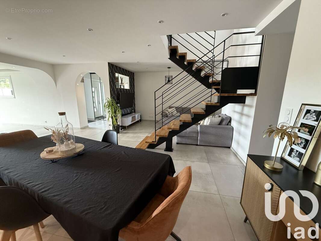 Photo 8 - Maison à MONTREUIL-SUR-ILLE