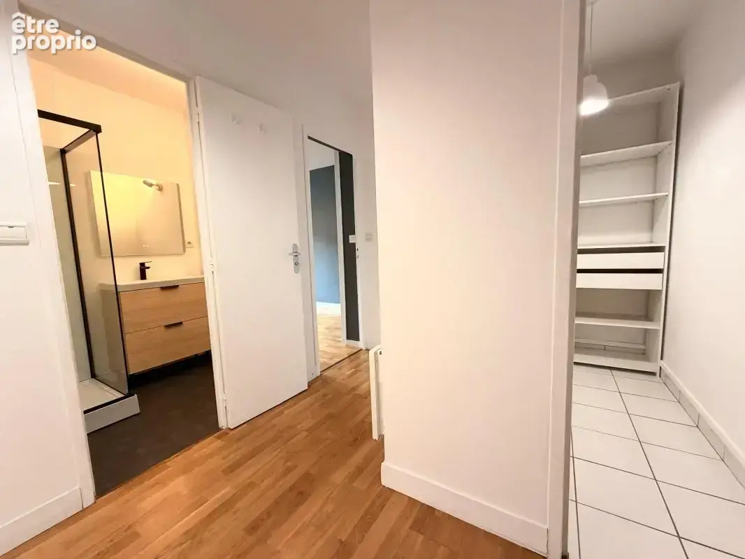 Honfleur - Appartement 2 Pièces avec une belle luminosité à vendre - Dernier étage - Balcon exposé Ouest - photo 11