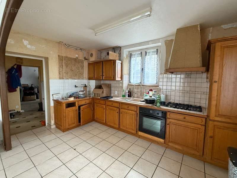 Maison à SAINT-LEGER-BRIDEREIX