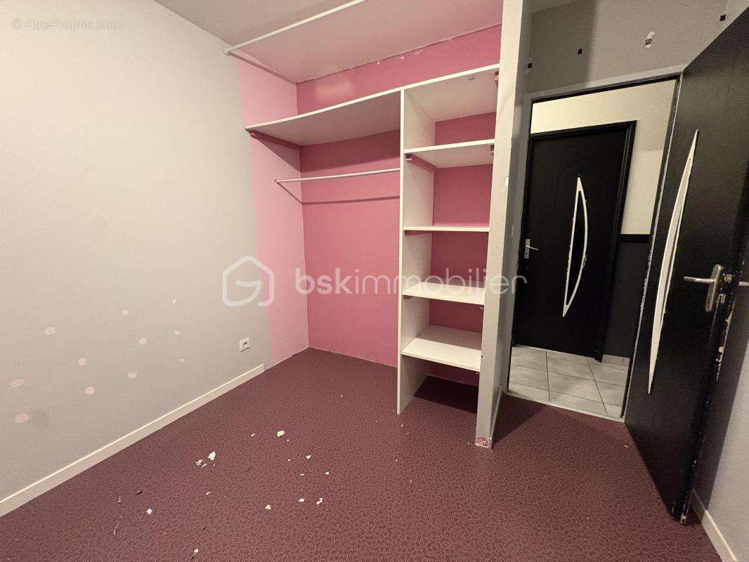 Maison à COURS-DE-PILE