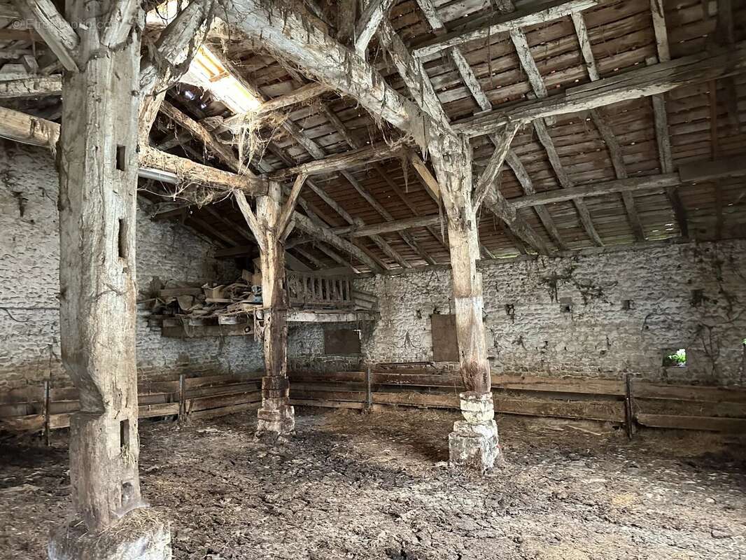 Maison à MAUPREVOIR