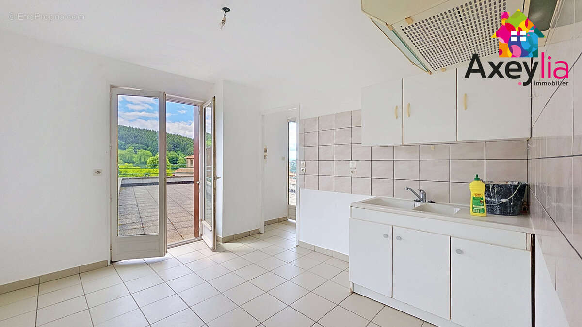 Appartement à SAINTE-COLOMBE-SUR-GAND