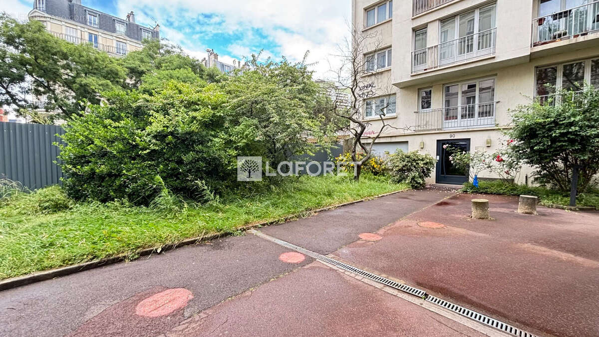 Appartement à PARIS-20E