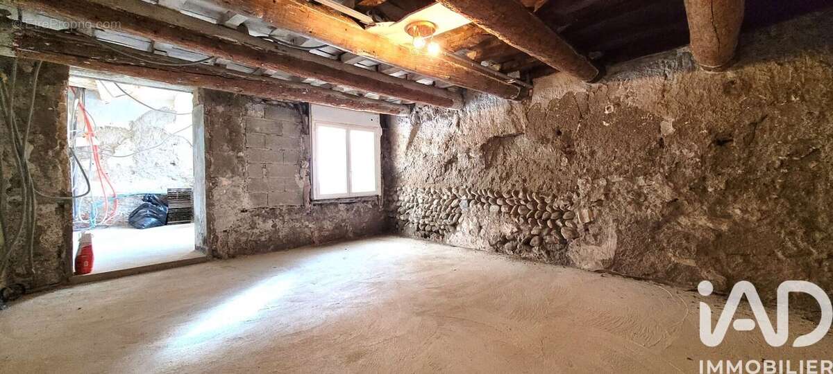 Photo 8 - Maison à CABANNES