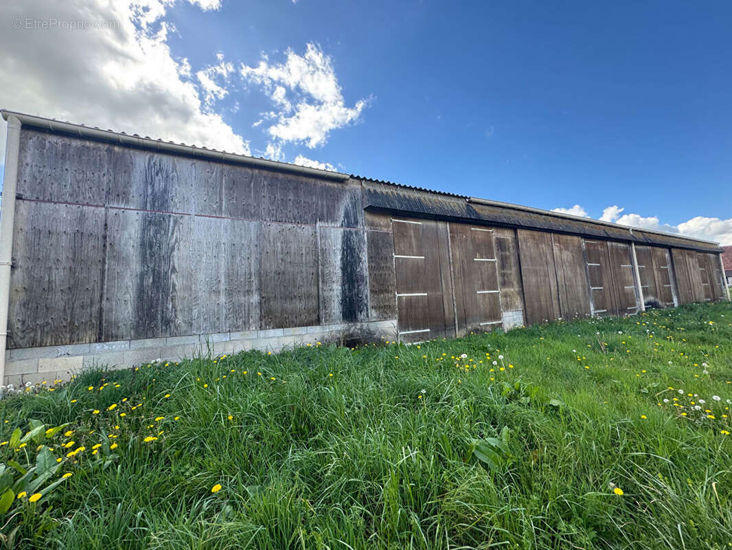 Terrain à AZERABLES