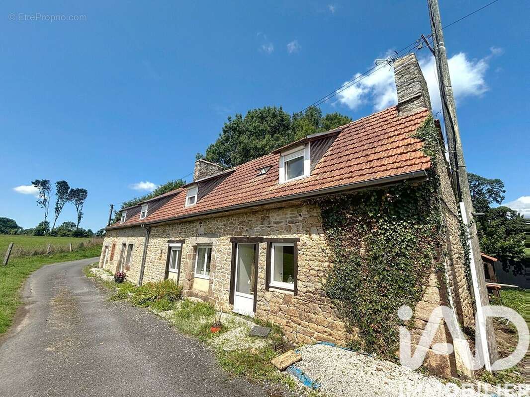 Maison 76 m² à Le Luot  - photo 2