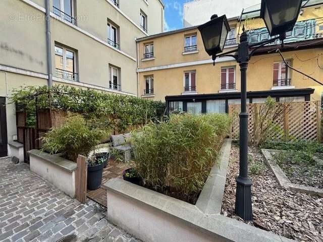 Appartement à PARIS-11E