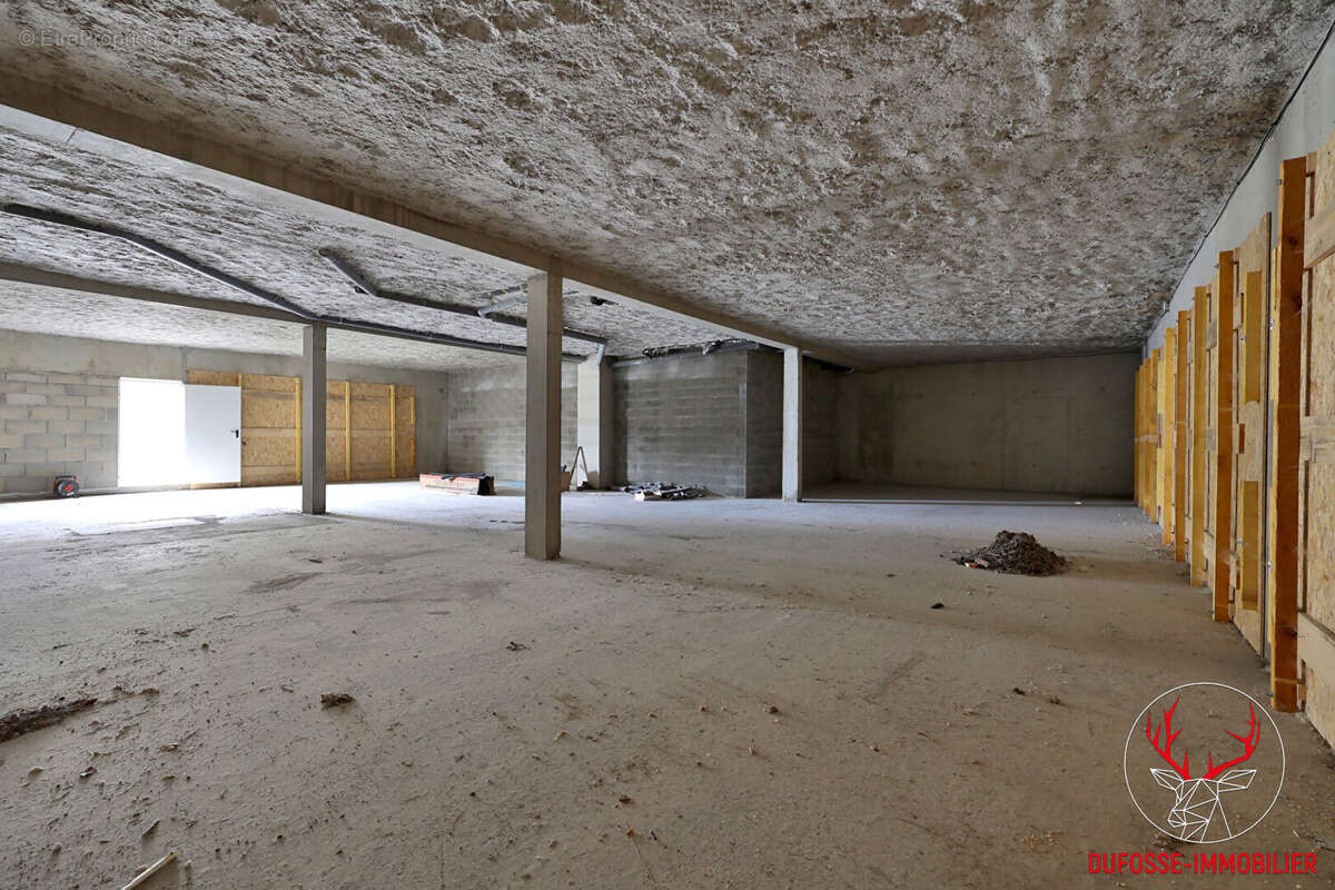 LENTILLY RN7 - Local commercial 200 m² à fort potentiel - photo 8