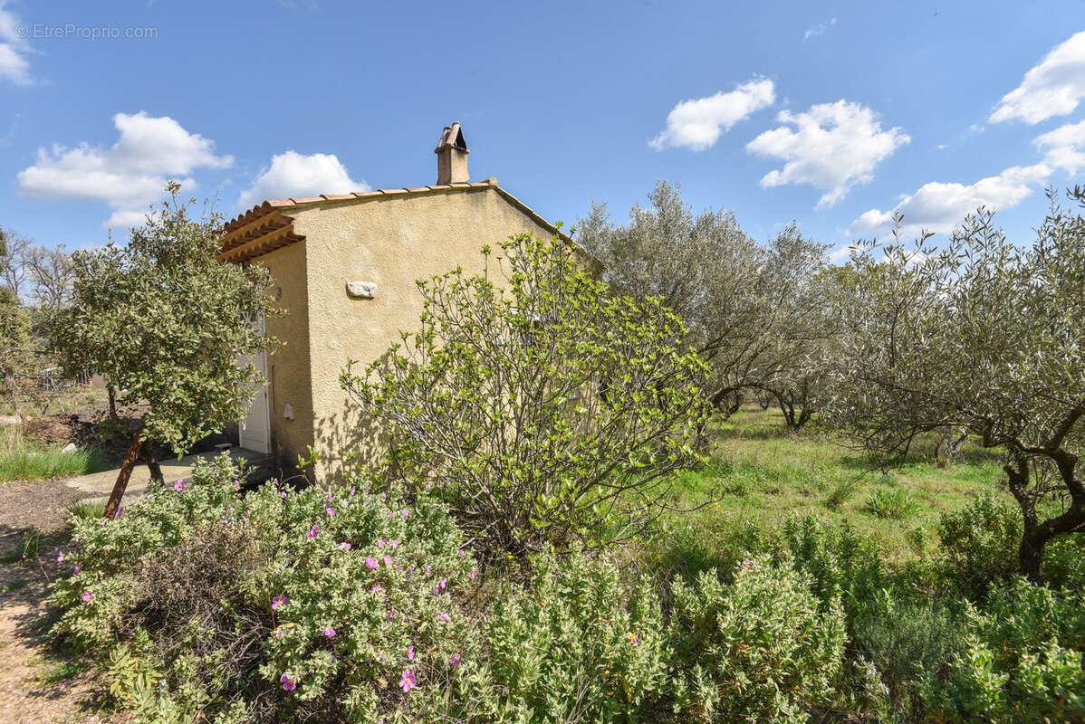 Maison à VILLECROZE