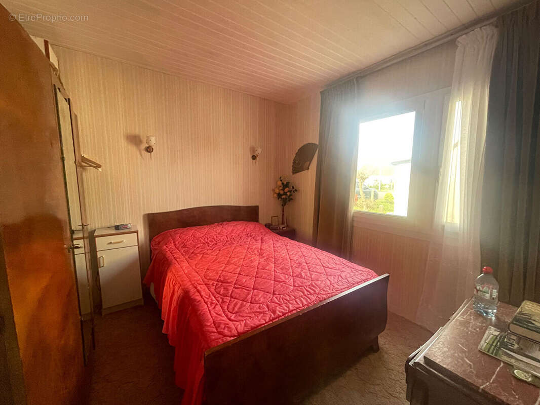 Maison à SAINT-GERMAIN-SUR-AY